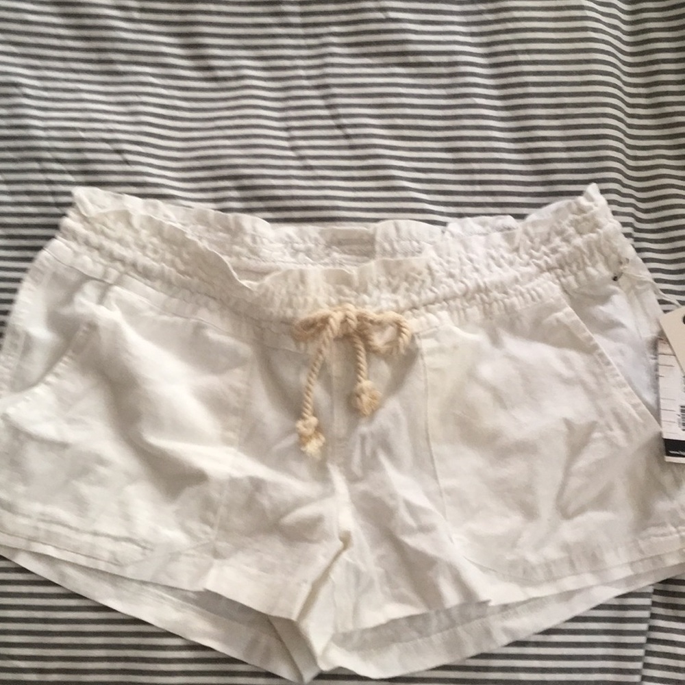 Women’s L Roxy linen shirts